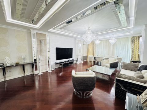 Satılır 4 otaqlı yeni tikili 215 m² — Bakı