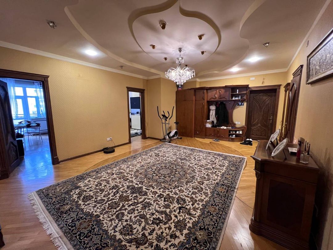 Satılır 4 otaqlı yeni tikili 185 m² — Mənzil, Bakı (10)