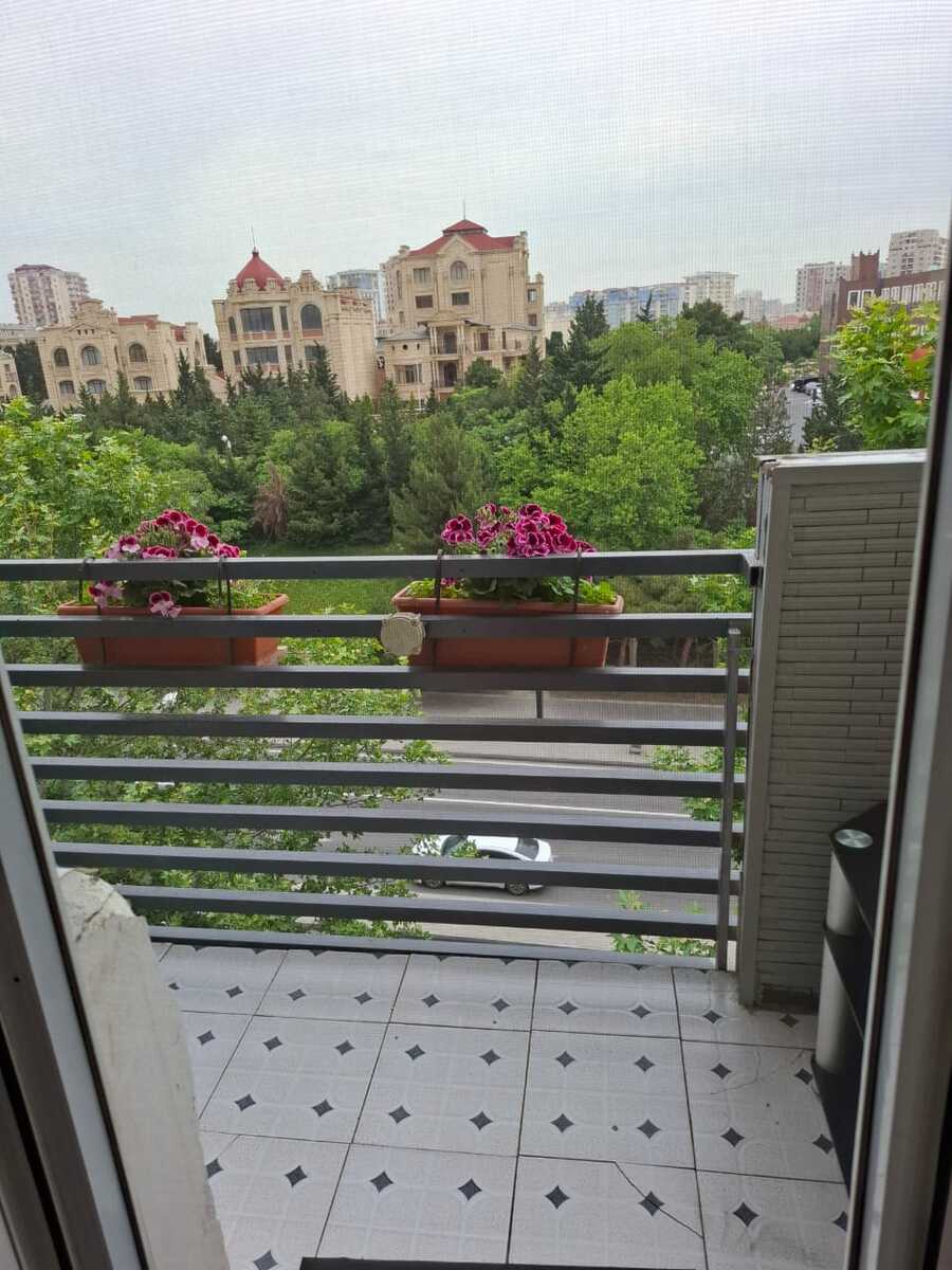 Satılır 2 otaqlı köhnə tikili 55 m² — Mənzil, Bakı (12)