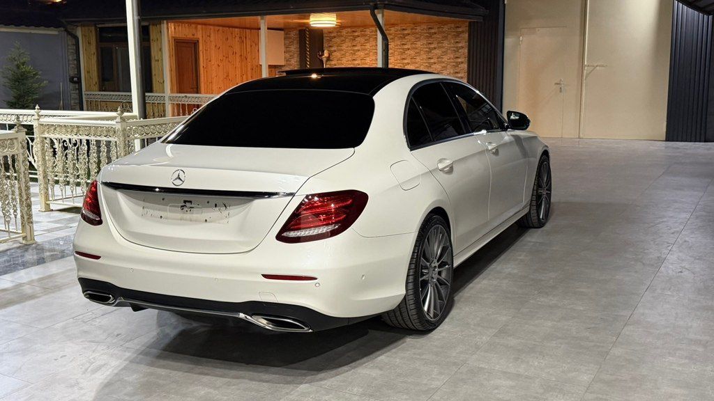 Mercedes E 300 4MATIC, 2.0 L, 2017 il, 213 000 km — Avtomobillər, Gəncə (11)