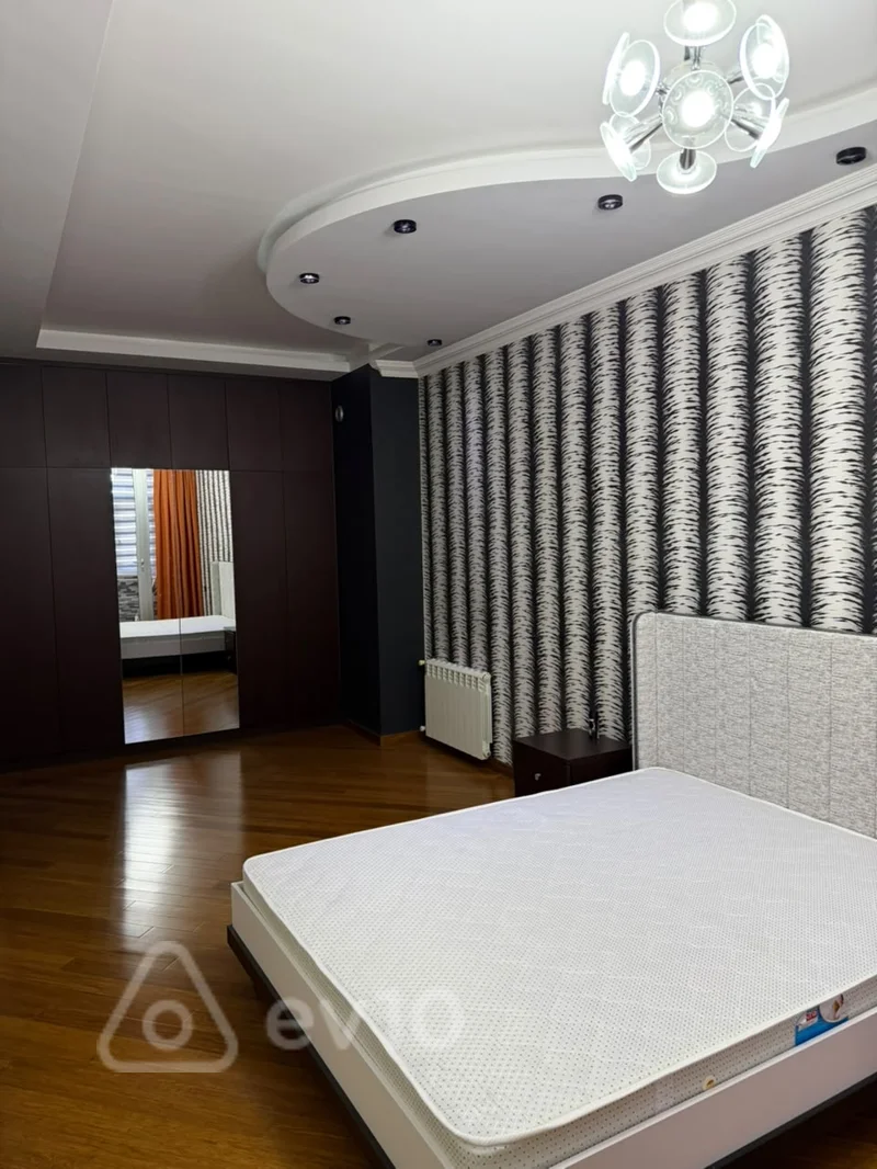 4 otaqlı mənzil, 160 m², Ünvan: 28 May, Aslan MTK, Təzə Bazarın yanı — kirayə — Mənzil, Bakı (12)