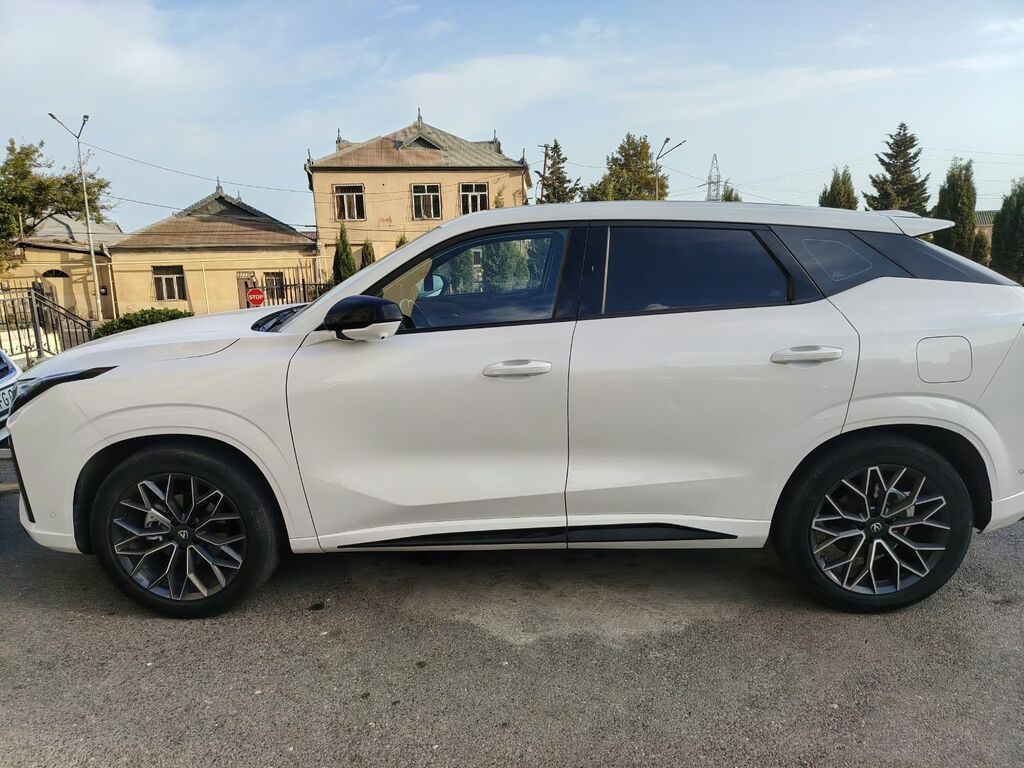 Changan Unı-z – müasir, şəhər və uzun yol sürüşləri üçün dizayn — Avtomobillər, Bakı (3)