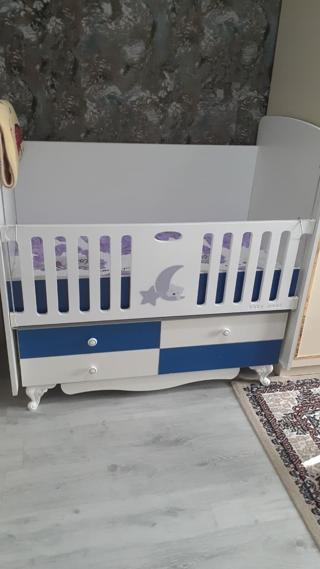 Oğlan üçün, Yeni, Dördbucaq, Beşik, Yellənmə mexanizmsiz — Bəşikləri, Digah