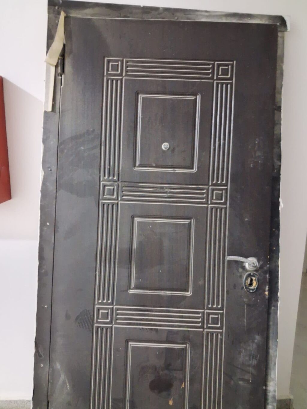 Seyf qapi 90azn Qarayev 5292 leli — Pəncərələr, qapılar, balkonlar, Bakı