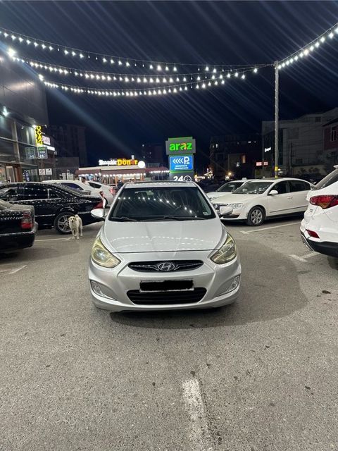 Hyundai Accent, 1.6 L, 2011 il, 225 000 km — Bakı