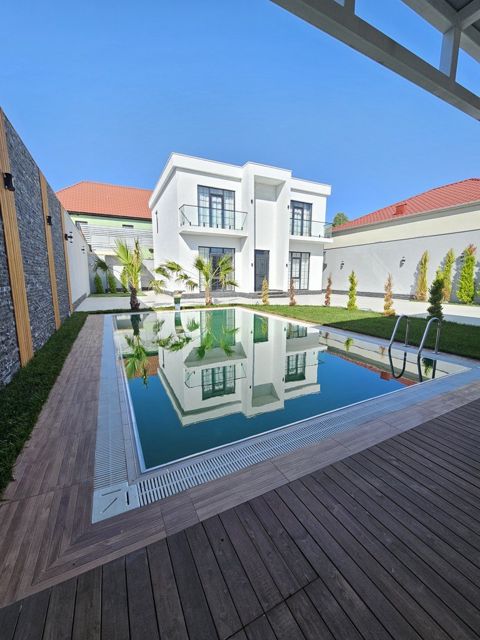 Satılır 4 otaqlı həyət evi/bağ evi 190 m² — Bakı