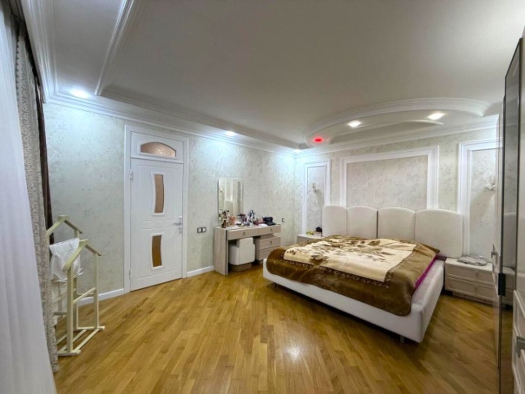 Satılır 6 otaqlı həyət evi/bağ evi 400 m² — Ev, villa, Bakı (8)