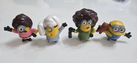 Minions fiqurlarının dəsti Minions ×4 (6sm) 15 manat — Bakı