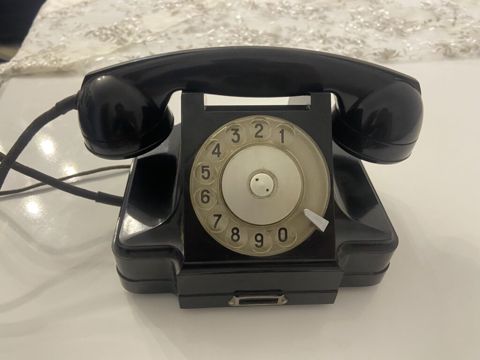 Məhsul: Mexaniki diskli retro masa telefonu Təsvir: - Korpus: Qara — Bakı