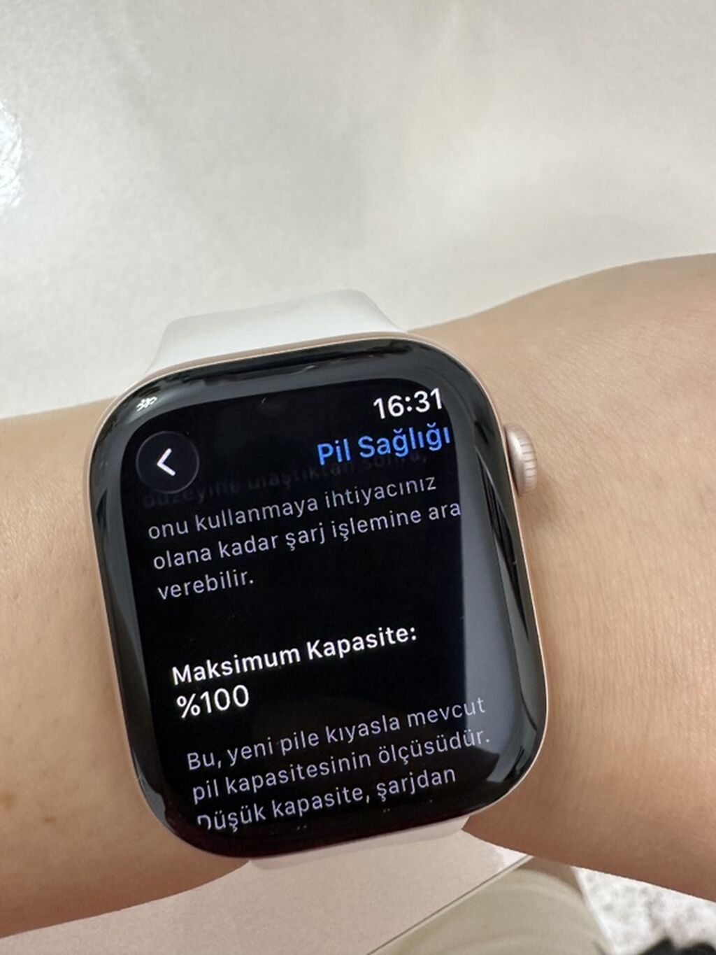 İşlənmiş, Smart saat, Apple, Sensor ekran, rəng - Qızılı — Ağıllı saatlar, Saray (2)