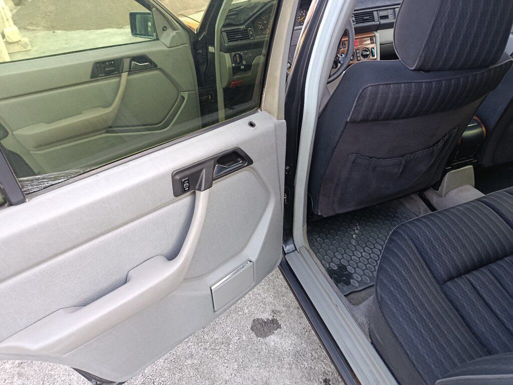 Mercedes 300 E, 3.0 L, 1988 il, 393 939 km — Avtomobillər, Sumqayıt (11)