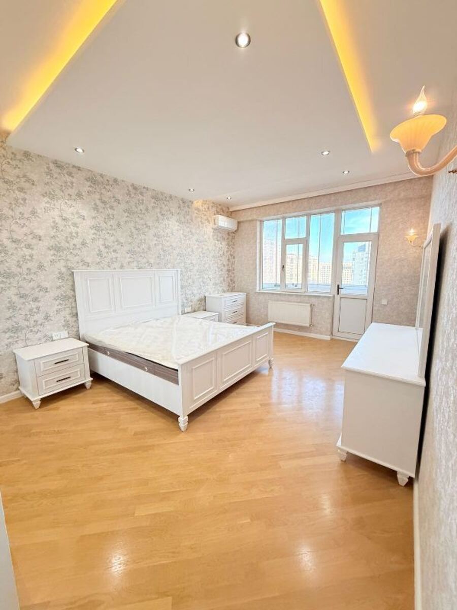 Satılır 4 otaqlı yeni tikili 185 m² — Mənzil, Bakı (4)
