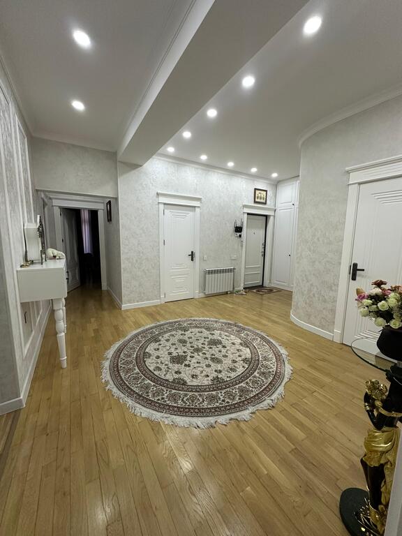 Satılır 3 otaqlı yeni tikili 137 m² — Mənzil, Bakı (2)