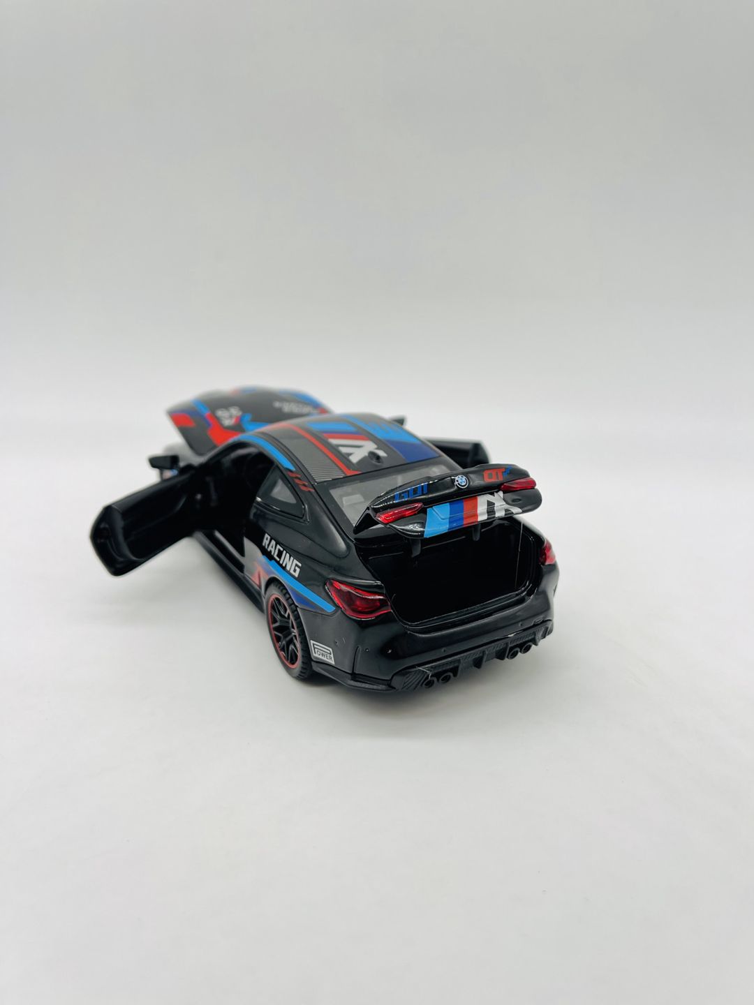 Maşın BMW M4 P-96, metal, qara — Mallar, Bakı (2)