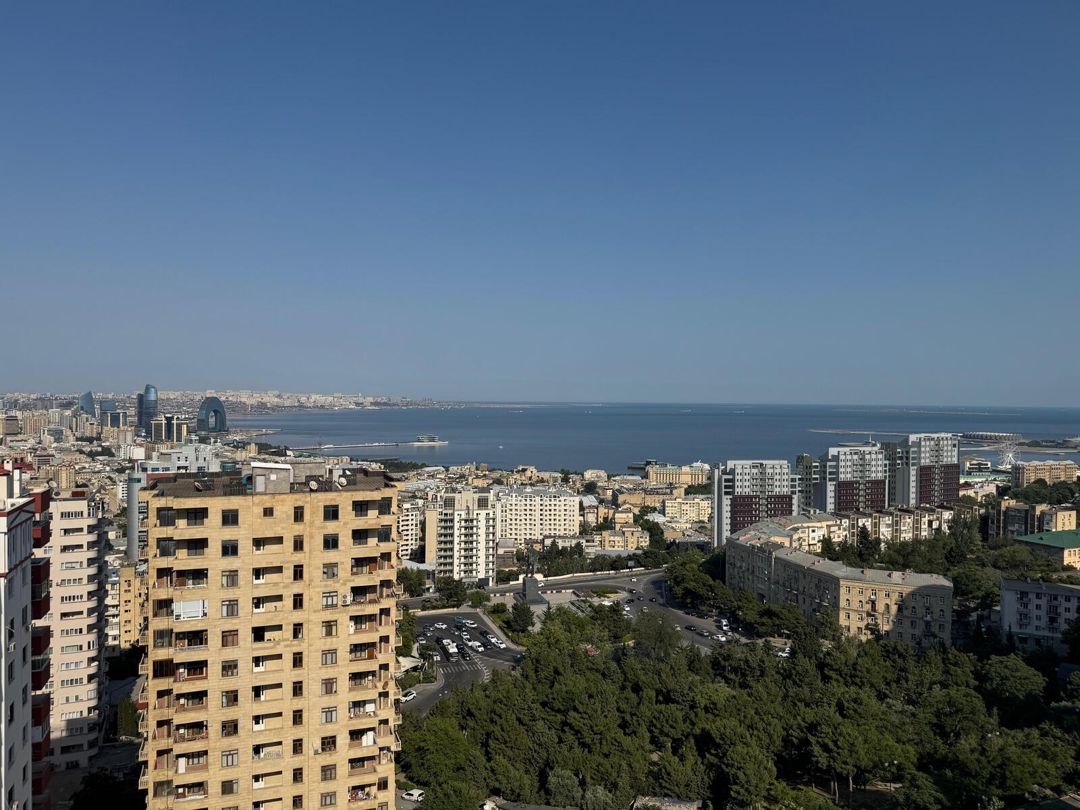 İcarəyə verilir 4 otaqlı yeni tikili 190 m² — Mənzil, Bakı (7)