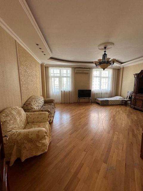 İcarəyə verilir 3 otaqlı yeni tikili 135 m² — Bakı