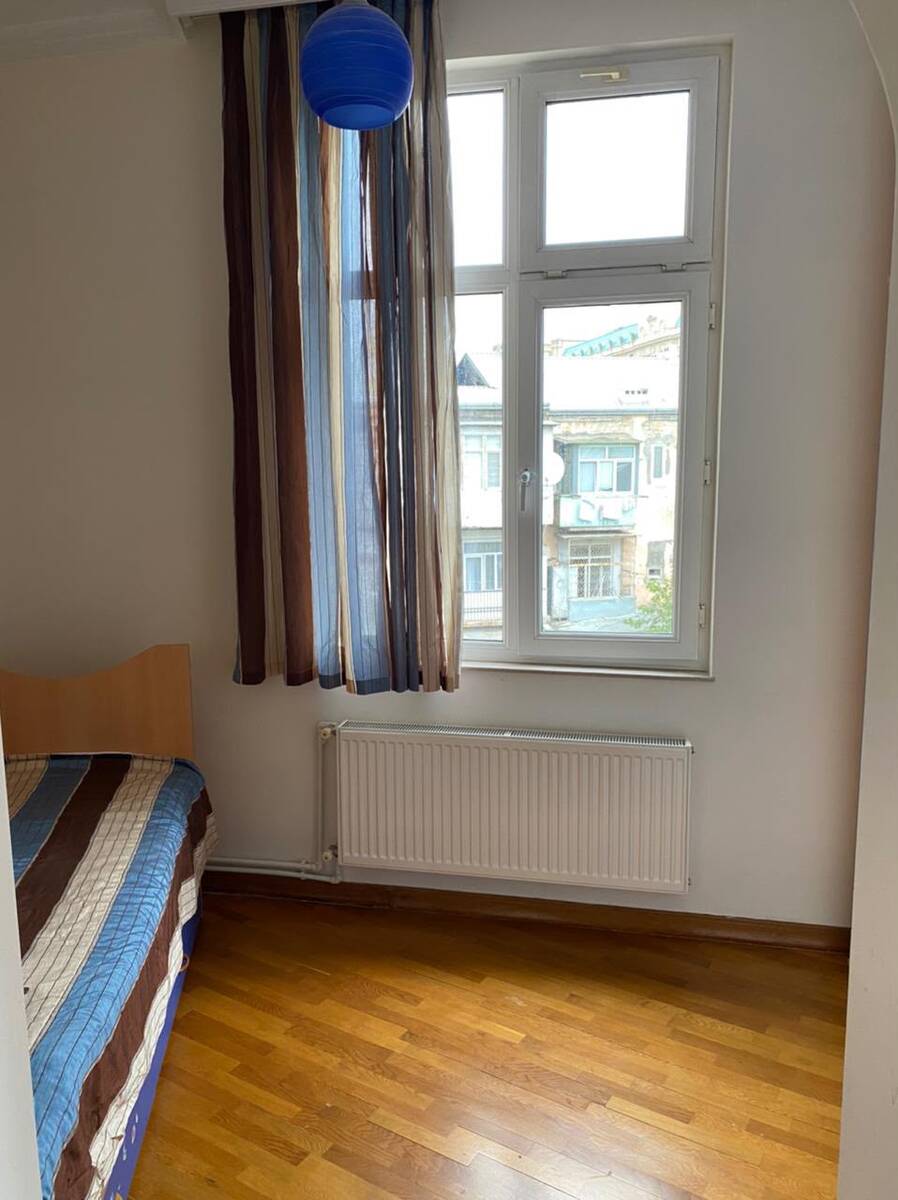 İcarəyə verilir 4 otaqlı köhnə tikili 120 m² — Mənzil, Bakı (9)