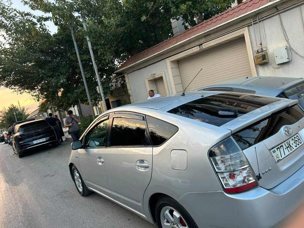 Toyota Prius, 1.5 L, 1.3 kWh, 2007 il, 250 000 km 77-HK-368 — Avtomobillər, Bakı (3)