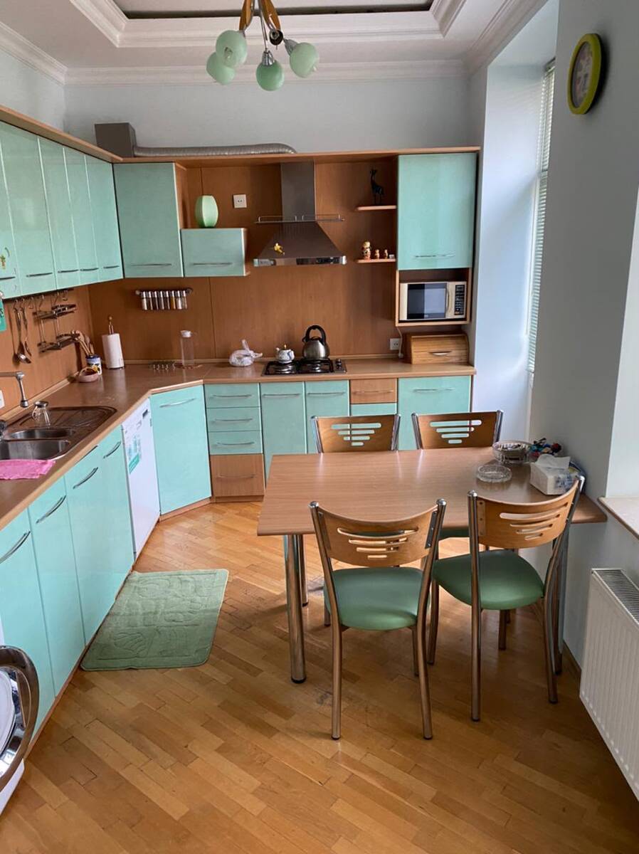 İcarəyə verilir 4 otaqlı köhnə tikili 120 m² — Mənzil, Bakı (4)