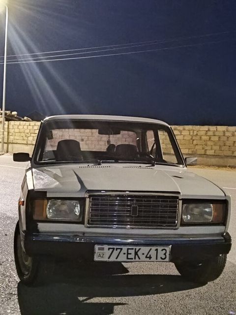 Lada (VAZ) 2107, 1.5 L, 1986 il, 100 000 km — Salyan