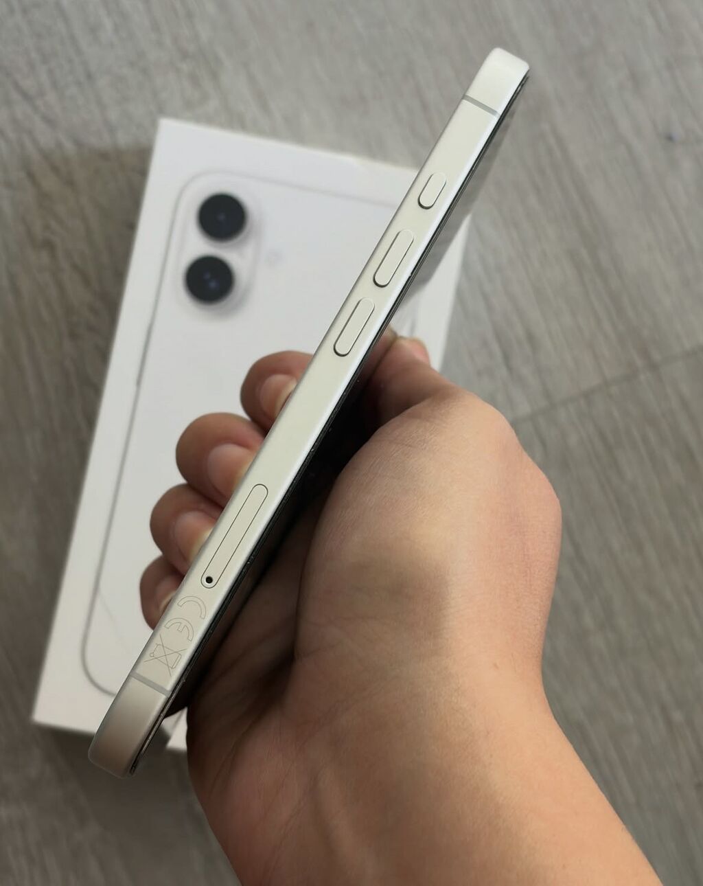 IPhone 16, 128 GB, Ağ, Zəmanət, Barmaq izi, Simsiz şarj — Apple iPhone, Bakı (3)
