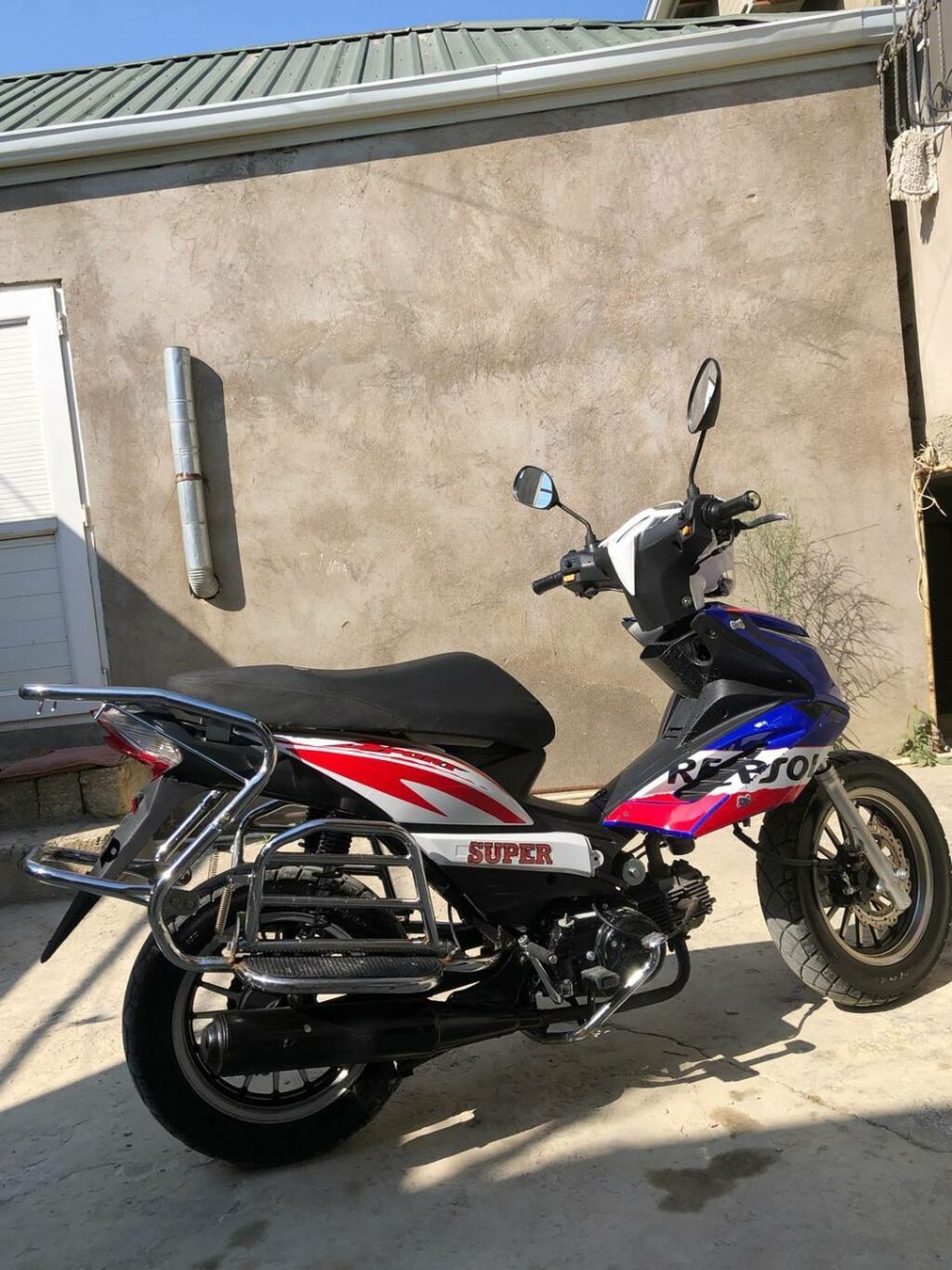 Çox yaxşı Vəzyətdədir İsdəyən Əlagə saxlaya Bilər .0102439988 — Mopedlər və skuterlər, Xırdalan (2)