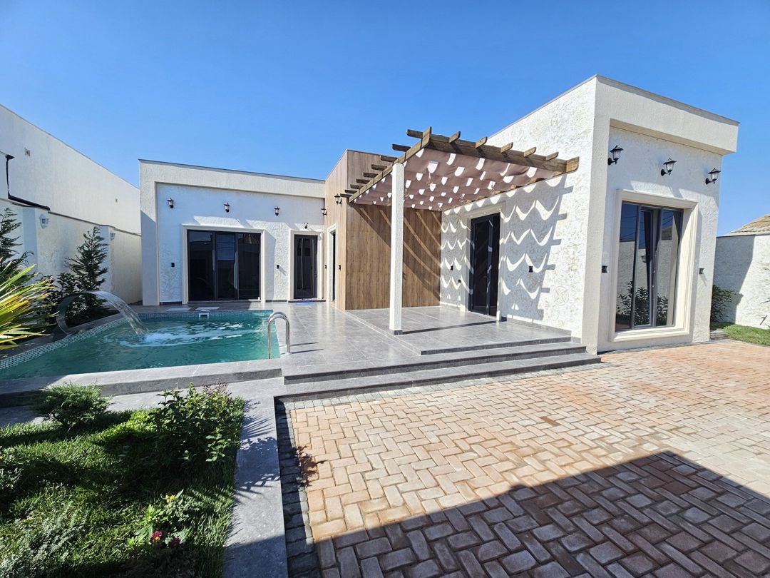 Satılır 4 otaqlı həyət evi/bağ evi 160 m² — Ev, villa, Bakı (2)