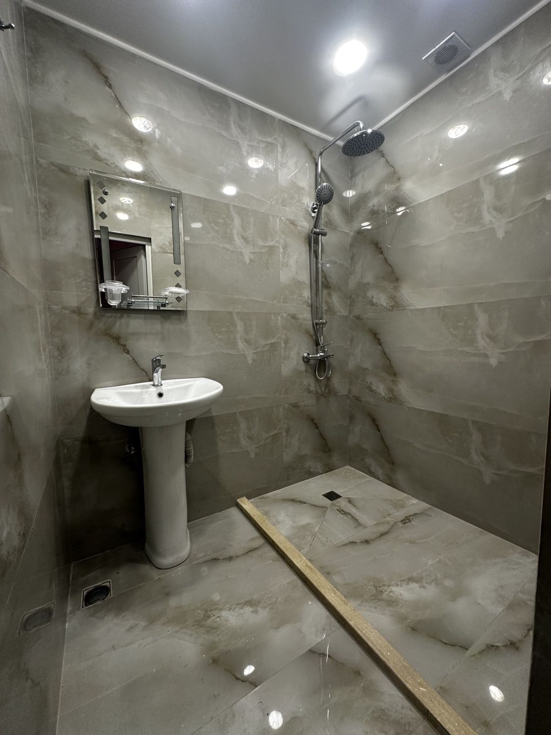 İcarəyə verilir 2 otaqlı köhnə tikili 60 m² — Mənzil, Bakı (7)
