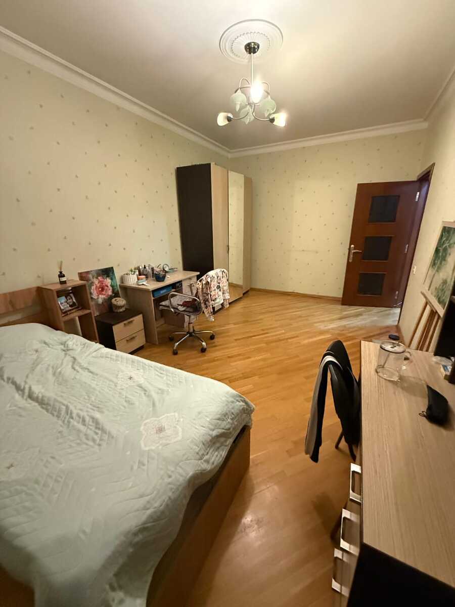 Satılır 4 otaqlı köhnə tikili 105 m² — Mənzil, Bakı (7)