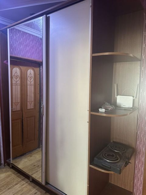 Geniş sürgülü dolab - Material: laminat MDF, tünd qəhvəyi korpus — Bakı