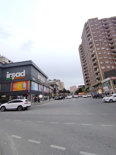 İcarəyə verilir 2 otaqlı köhnə tikili 70 m² — Bakı