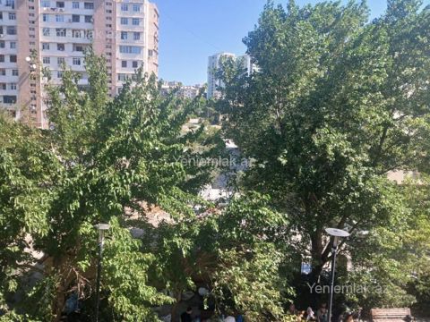 Satılır 3 otaqlı Bina evi menzil (Köhnə tikili), 85 m², Xətai rayonu — Bakı