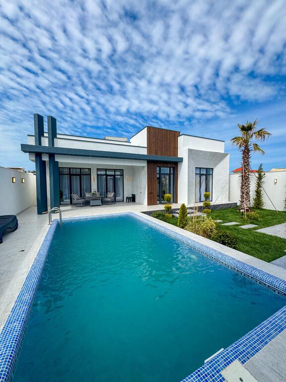 Satılır 4 otaqlı həyət evi/bağ evi 170 m² — Ev, villa, Bakı (2)