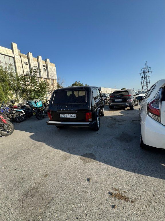 Lada (VAZ) Niva, 1.7 L, 2007 il, 550 000 km 77-LE-024 — Avtomobillər, Bakı (8)