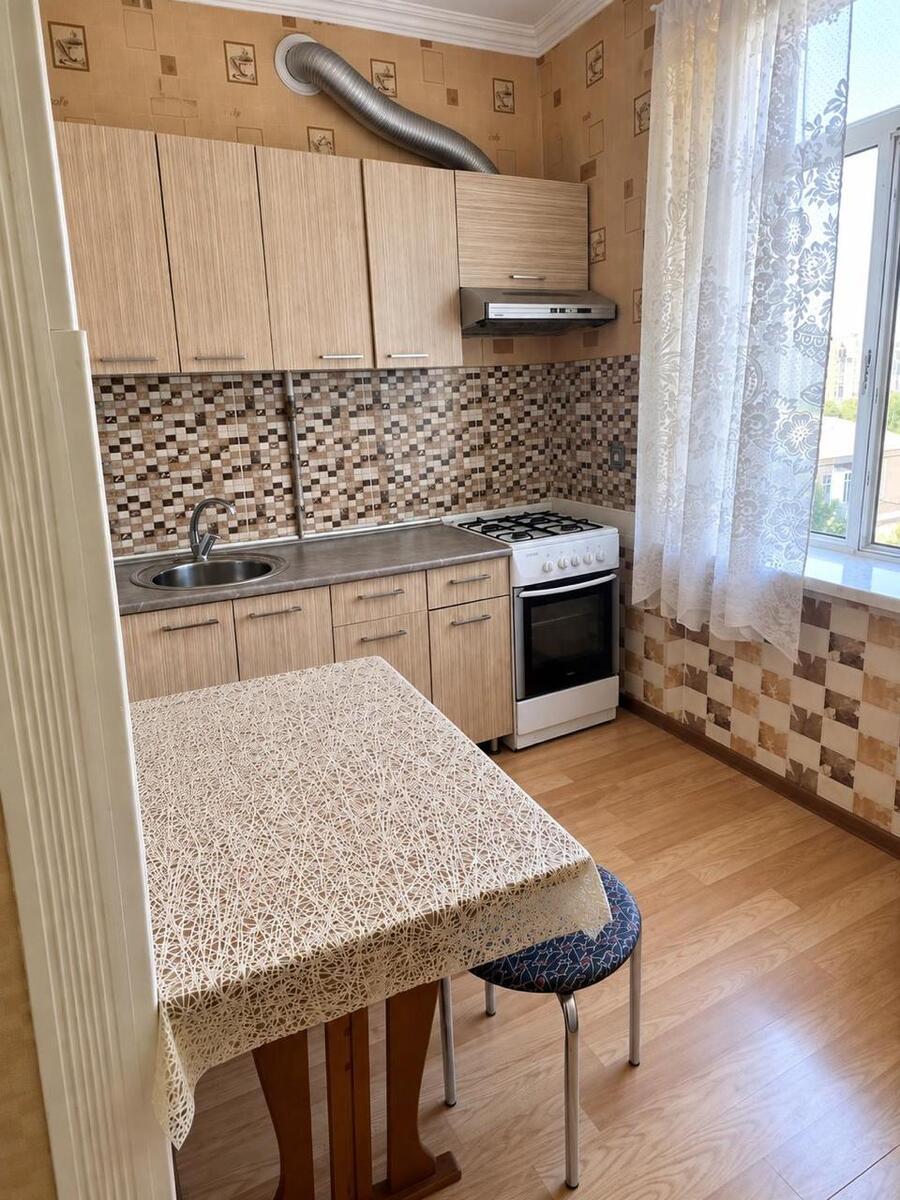 Satılır 1 otaqlı köhnə tikili 40 m² — Mənzil, Bakı (4)