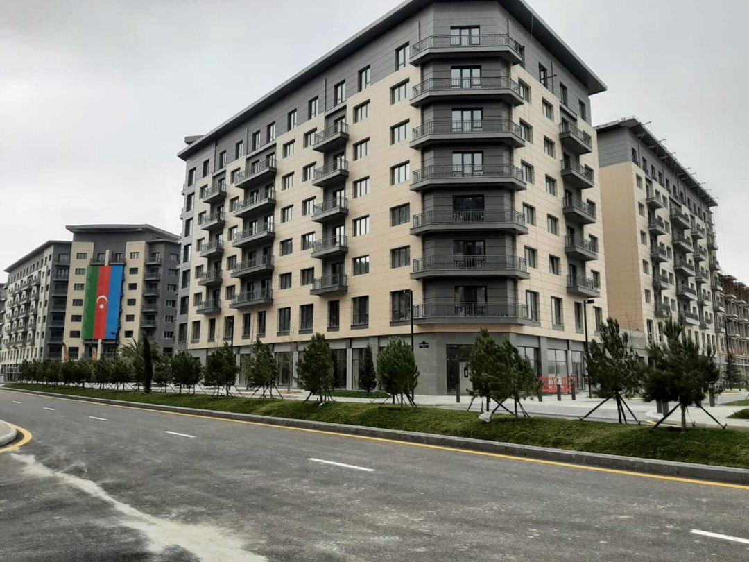 Satılır 3 otaqlı yeni tikili 135 m² — Mənzil, Bakı (2)