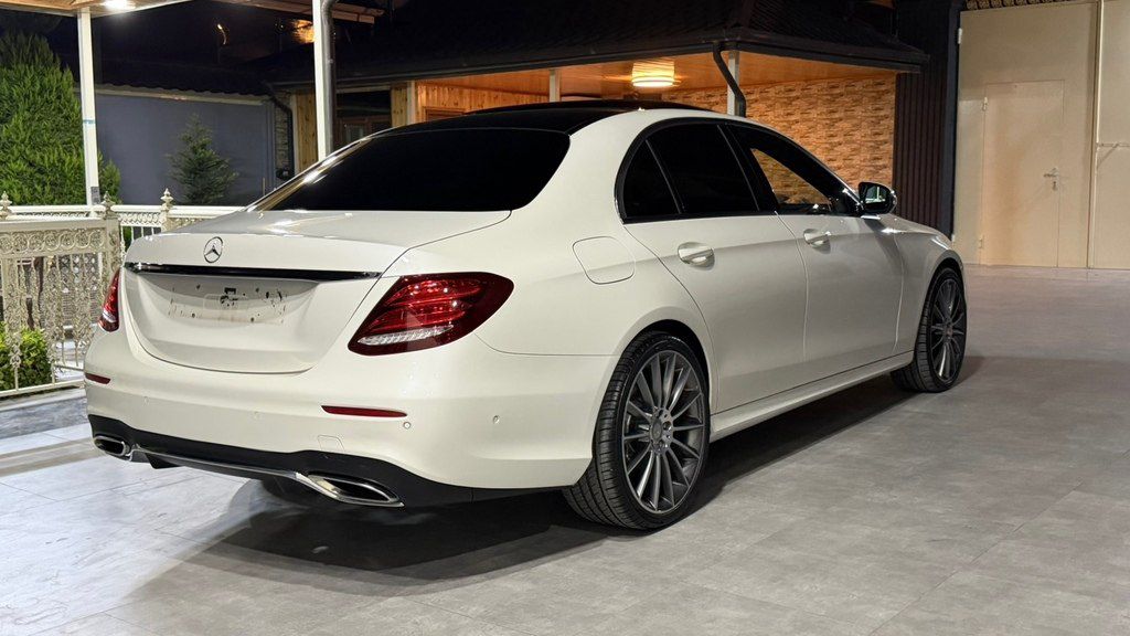 Mercedes E 300 4MATIC, 2.0 L, 2017 il, 213 000 km — Avtomobillər, Gəncə (9)