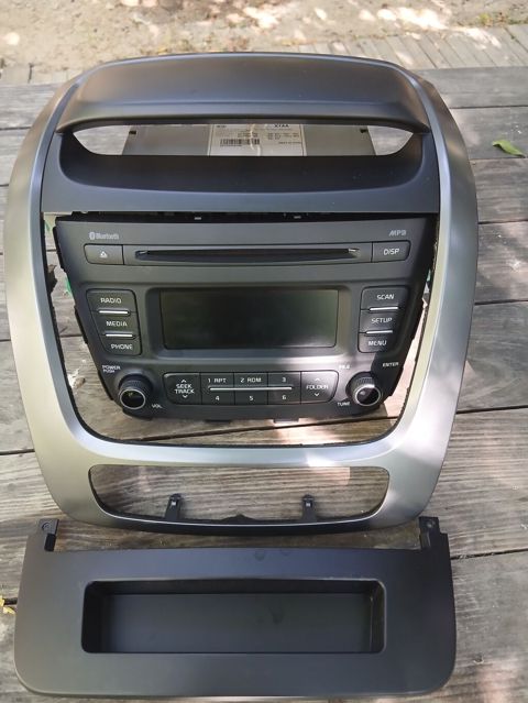Məhsul: Kia avtomobilləri üçün orijinal multimedia/başlıq (head unit) — Sumqayıt