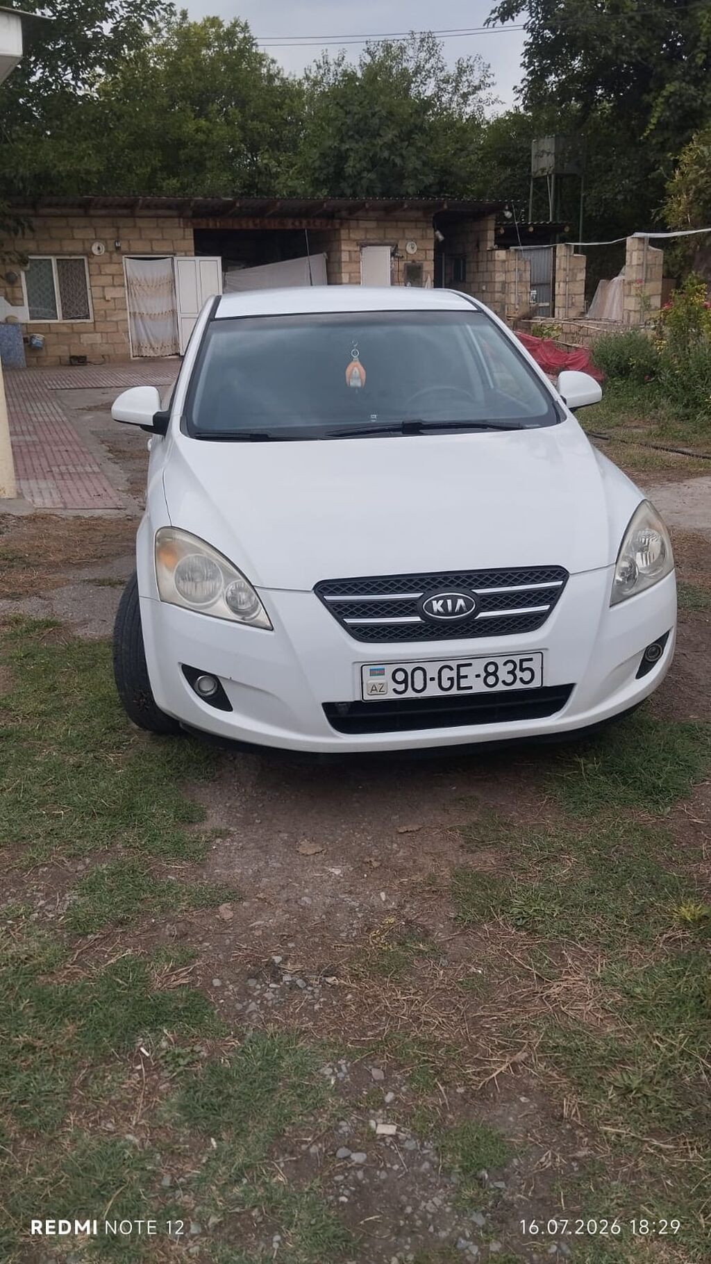 Kia Ceed CRDi hatchback - Korpus: 5 qapılı, ağ rəng, arxa şüşə — Avtomobillər, Bərdə (4)