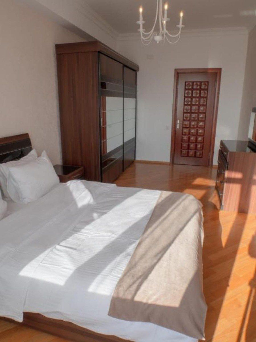 Satılır 4 otaqlı yeni tikili 135 m² — Mənzil, Bakı (11)