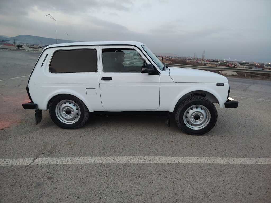Lada (VAZ) Niva, 1.7 L, 2015 il, 137 000 km 77-RN-827 — Avtomobillər, Bakı (3)