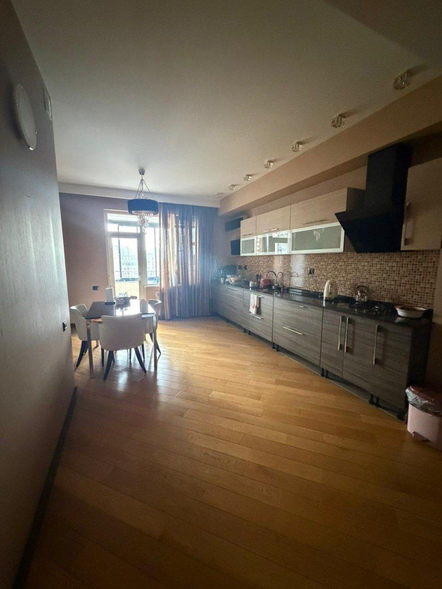 Satılır 4 otaqlı yeni tikili 188 m² — Mənzil, Bakı (6)