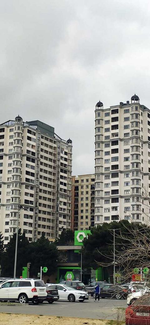 Satılır 2 otaqlı yeni tikili 75 m² — Bakı