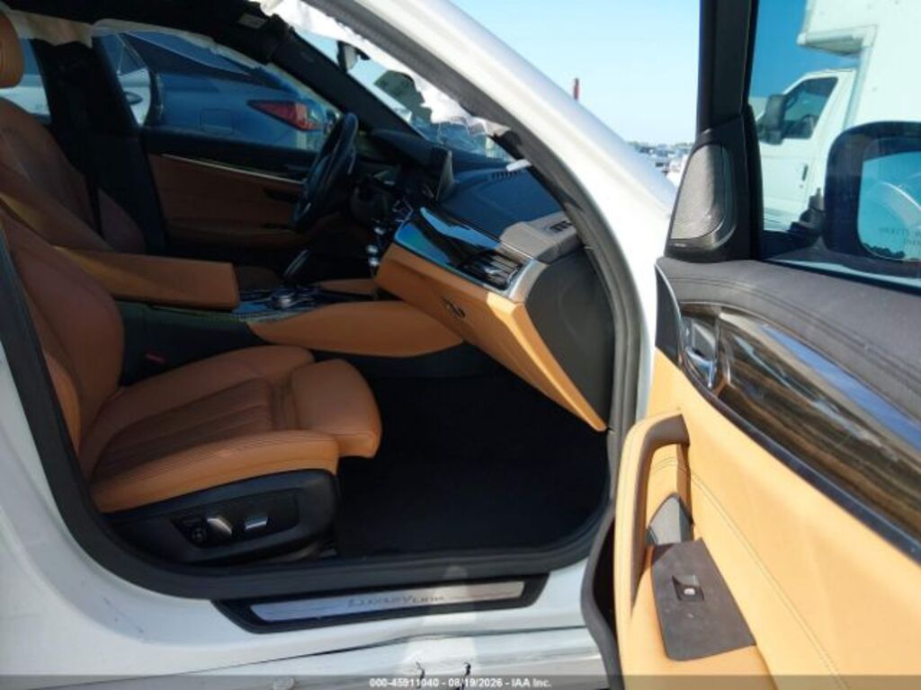 BMW 530, 2.0 L, 2020 il, 107 290 km — Avtomobillər (5)