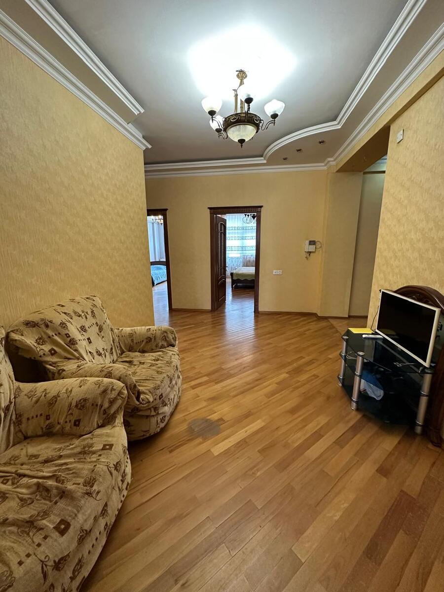 İcarəyə verilir 3 otaqlı yeni tikili 135 m² — Mənzil, Bakı (12)
