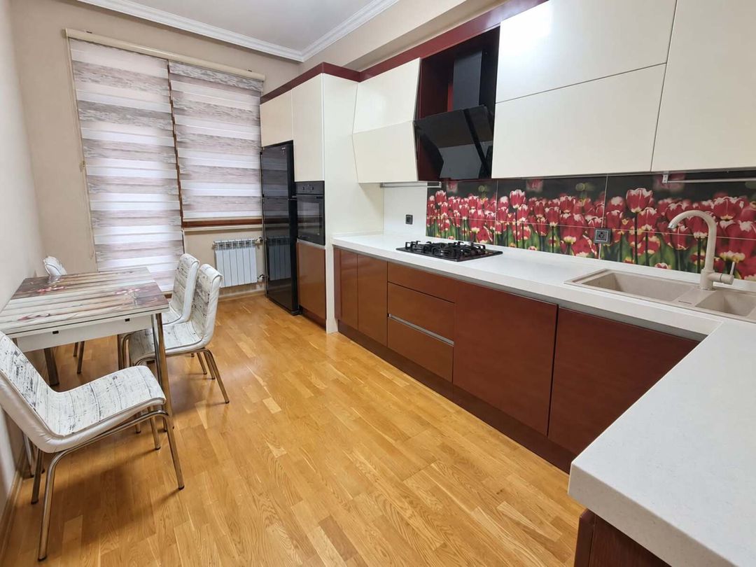 İcarəyə verilir 3 otaqlı yeni tikili 110 m² — Mənzil, Bakı (10)