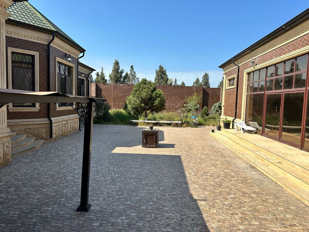 Satılır 5 otaqlı həyət evi/bağ evi 800 m² — Ev, villa, Bakı (3)