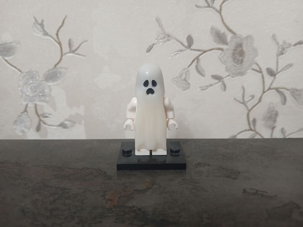 Lego minifiguru fosfordan qaranliqda isiq saçir — Konstruktorlar, Bakı