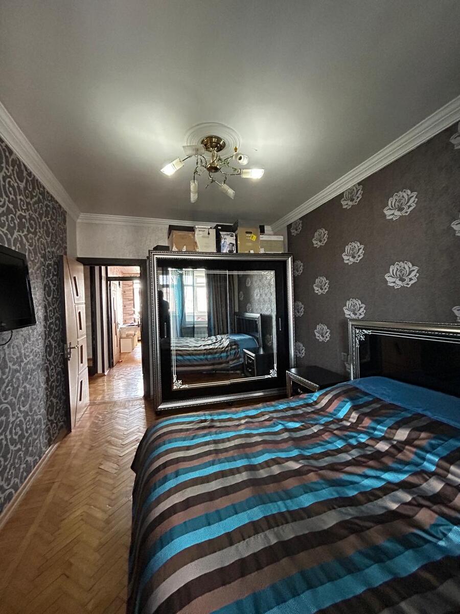 Satılır 4 otaqlı köhnə tikili 115 m² — Mənzil, Bakı (10)
