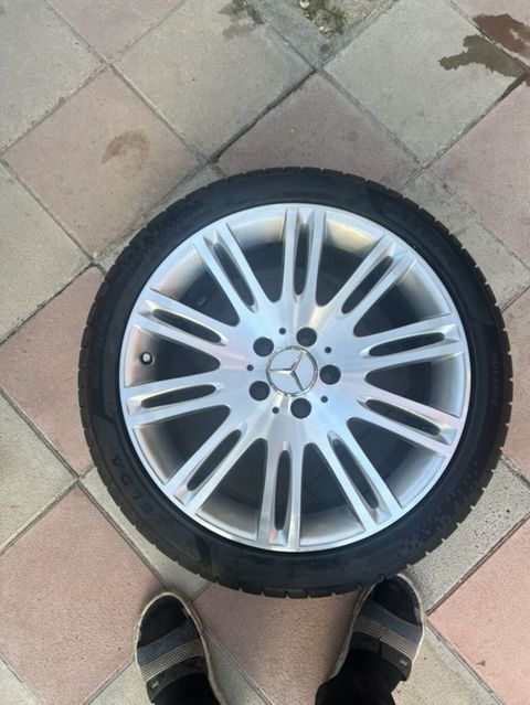 Mercedes-Benz orijinal yüngül lehimli disk + təkər komplekti. Tam — Bakı
